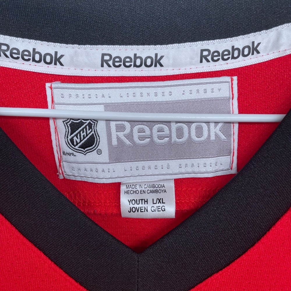 Reebok Chicago Blackhawks Jonathan Toews #19 Hockey Jersey Adult Small Youth XL - Picture 5 of 7